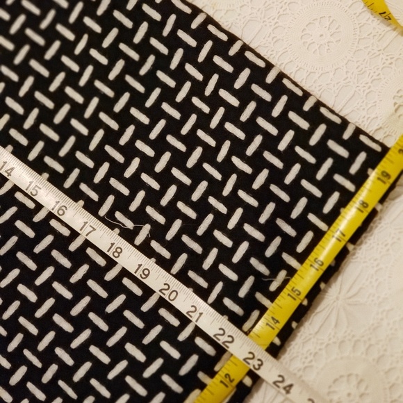 Talbots straight skirt, black/ivory, size 6 - Picture 7 of 8